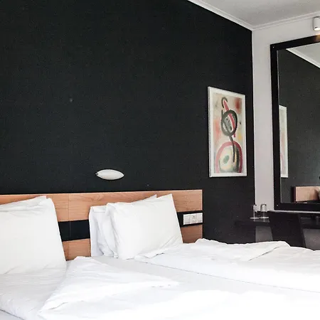 Park Hotel 3*